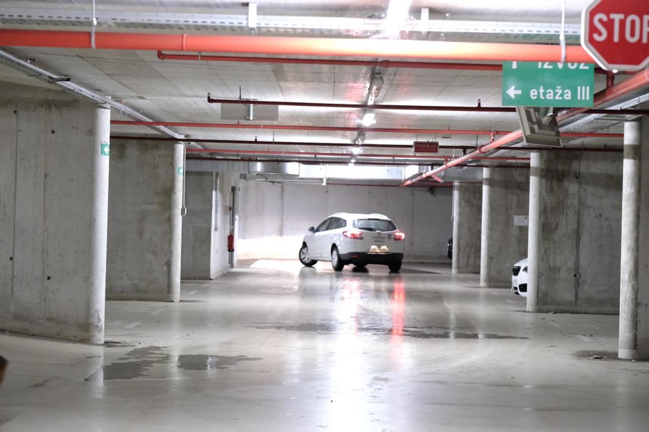Central Apartment Maister Κραν Εξωτερικό φωτογραφία